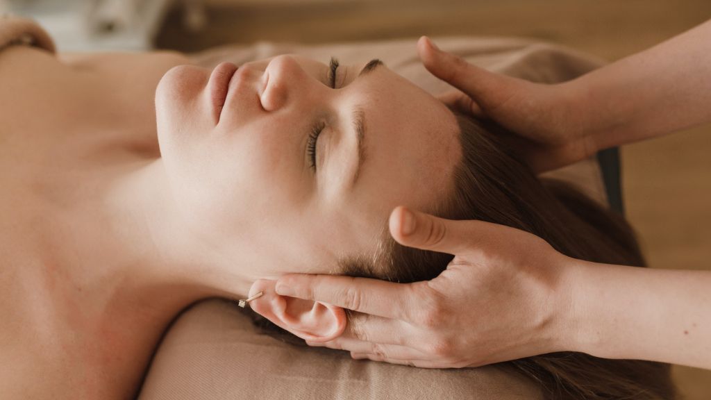 vagus nerve massages: Ear Massage