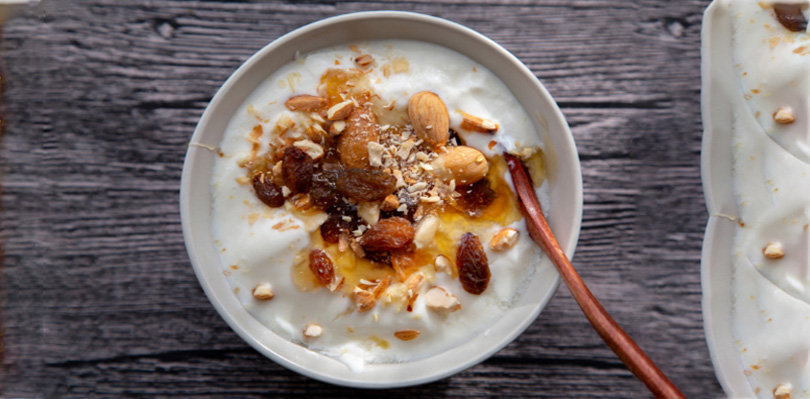 Yogurt with your favorite nuts